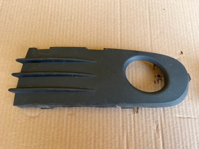 Volvo s40 заглушка ліва бампера протитуманної фари 30657007 фото №1