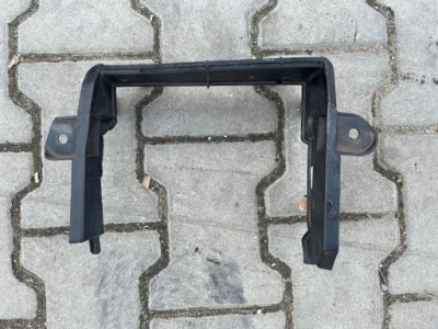 Кронштейн аккумулятор заглушка кронштейн land rover discovery 5 k8d2-02214 фото №1