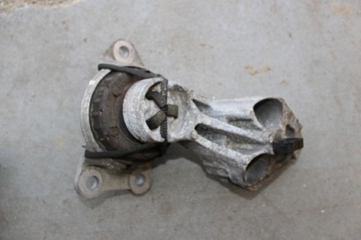 Renault scenic iii 1.9 dci кронштейн подушка двигателя фото №1