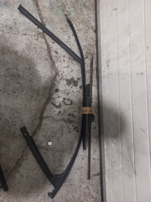 Скребок двері передній правий комплект прокладка mercedes gla w156 x156 фото №1