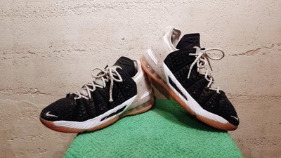 NIKE LEBRON XVIII STAN BARDZO DOBRY