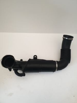 Bmw f48 f39 труба патрубок повітря 1132967 фото №1