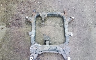 Saab 9-3 подрамник перед 1.9 td фото №1