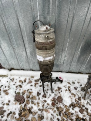 Porsche cayenne 7p5 амортизатор перед лівий фото №1