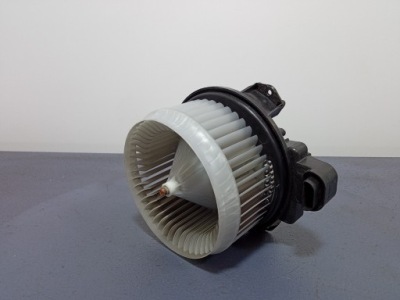 Avensis t27 t29 воздуходувка отопителя 87103-42100 фото №1