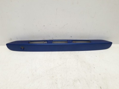 Mazda premacy 1 i накладка молдинг кришки багажника фото №1