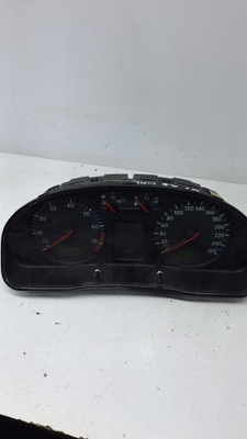 CUADRO DE INSTRUMENTOS VOLKSWAGEN PASSAT B5 1.6 3B0919881F  