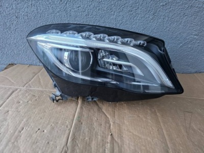 Лампа права mercedes gla a1569062400 фото №1