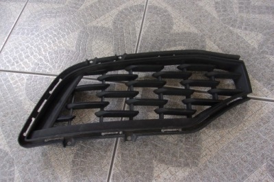 Ghibli lift 18- решётка бампера левая перед фото №1