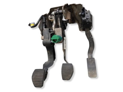 Peugeot 208 i педаль газу зчеплення i гальма комплект оригінал фото №1