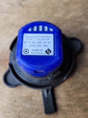 Датчик воздуха mercedes ml w164 a2518203910 фото №1