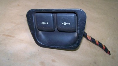 Bmw x5 e53 роз'єм 12v x2 фото №1