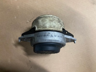 Mercedes ml w166 подушка двигуна a1662405817 фото №1