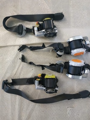 Kia stonic ремені безпеки фото №1