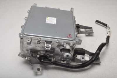 Outlander iii преобразователь инвертор w005t70272 фото №1