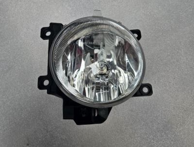 Противотуманная фара левое  toyota rav4 iv 2013- hilux viii 2015- 81220-60100 фото №1