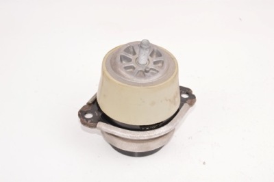 Porsche cayenne подушка двигуна 7l5199131a фото №1