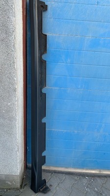 Hyundai kona 2018- electric накладка поріг права фото №1