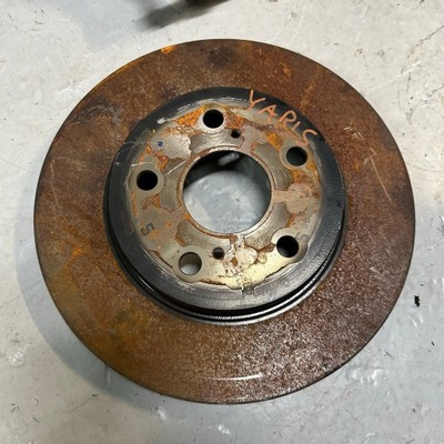 Toyota yaris cross диск тормозная перед фото №1