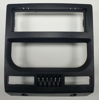 Рамка захист радіо peugeot 1007 9647541477 фото №1