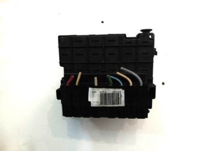 Peugeot 307 1.6 hdi коробка предохранителей 9646405280 фото №1