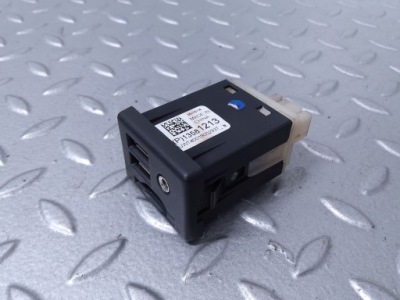 Разъём usb cadillac ats 13581213 фото №1