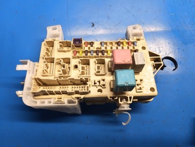 Коробка запобіжників модуль bsi toyota corolla verso ii фото №1