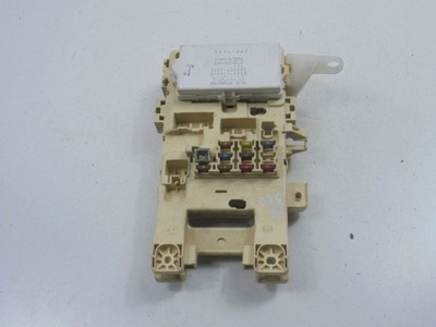 Toyota paseo коробка запобіжників 82641-16010 фото №1