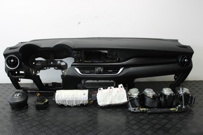 Панель приладів консоль подушка безпеки подушки безпеки stelvio veloce фото №1