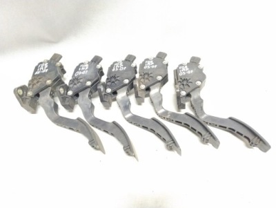 Subaru forester impreza 05-07 потенціометр педаль газу 36010sa060 фото №1