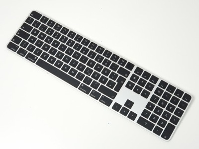 Apple Magic Keyboard with Touch ID and Numeric Keypad: German - Black