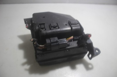 Коробка предохранителей mitsubishi outlander i 2.0 фото №1