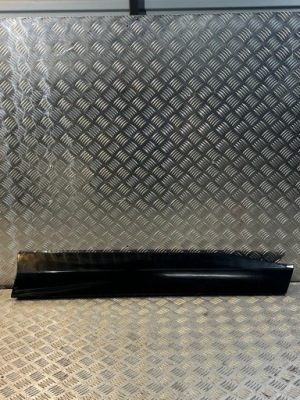 Toyota rav4 v 2019- молдинг дверь правый перед 75073-42050 фото №1