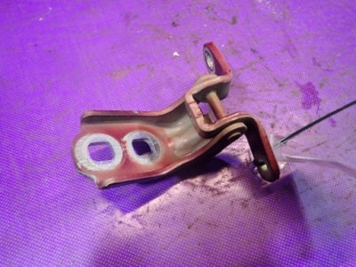 Opel adam 12- петля дверь правый верхний p13231 z50n фото №1