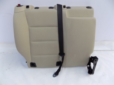 Mercedes w169 заднее сиденье задняя спинка задние правое pas безопасности средний фото №1