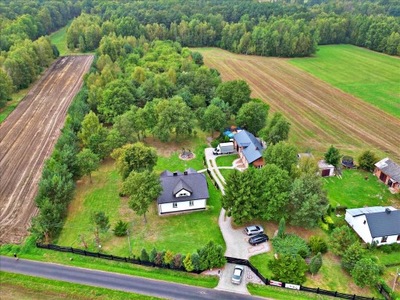 Dom, Strupiny, Buczek (gm.), 144 m²