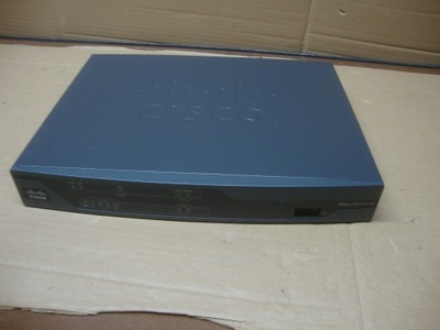 Router Cisco 800 881