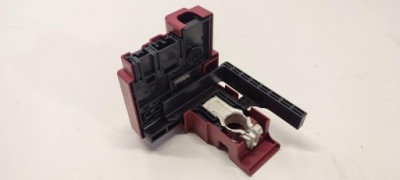 Mazda 2 toyota yaris iv клема плюсова фото №1