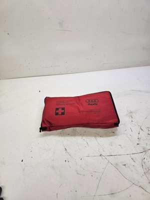 Аптечка першої допомоги a4 b6 b7 8e0860281 фото №1