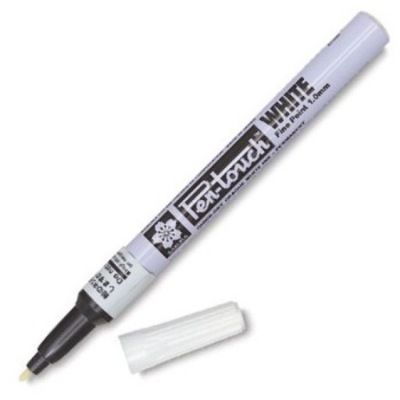 Sakura Pen-Touch Fine Marker 1,0mm White