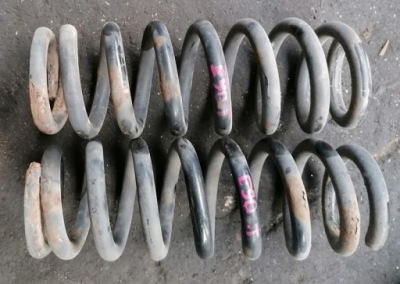 Bmw 3 e90 12r пружина підвіска фото №1