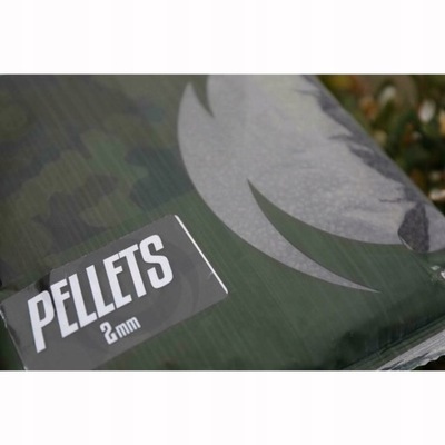 Pellet Shimano Tribal Isolate Pelet 8mm 900g Halibut z Otworem