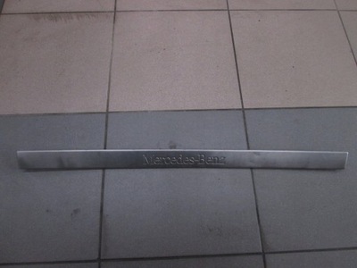 Mercedes-benz оригинальный номер a1636860720 молдинг порог фото №1