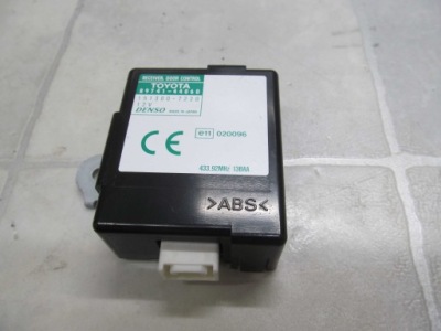 Toyota avensis verso модуль блок керування замка 89741-44060 01-09 фото №1