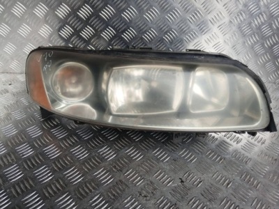 Volvo v70 ii lift фара правый лампа правая перед передняя 30698835 2005r фото №1