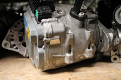 1614. генератор audi 4n0903028m фото №1