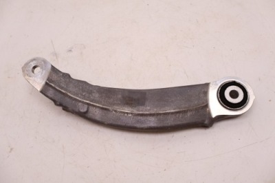 Maserati grecale 2.0 mhev важіль правий задня 6701610620 фото №1