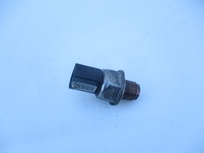 SENSOR DE PRESIÓN COMBUSTIBLES AUDI A8 D4 A6 C7 A4 Q5 Q7 3.0 TDI  