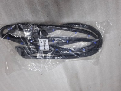 Hyundai i40 ii прокладка дверь правый перед 82130-3z000 nowa фото №1