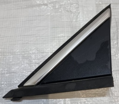 Треугольник защита крыла левая opel crossland x 13482333 фото №1